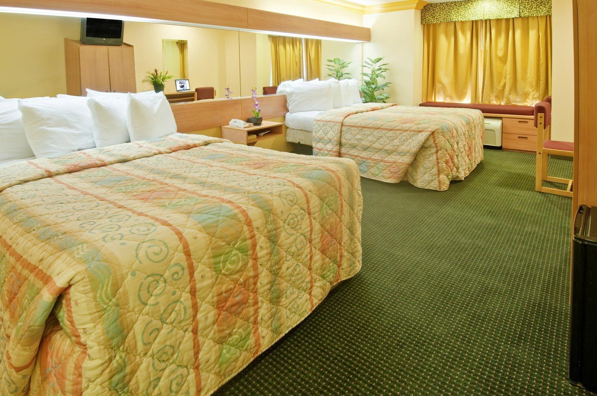 H3 Inn & Suites - Lax Airport - Los Angeles Ίνγκλγουντ Εξωτερικό φωτογραφία
