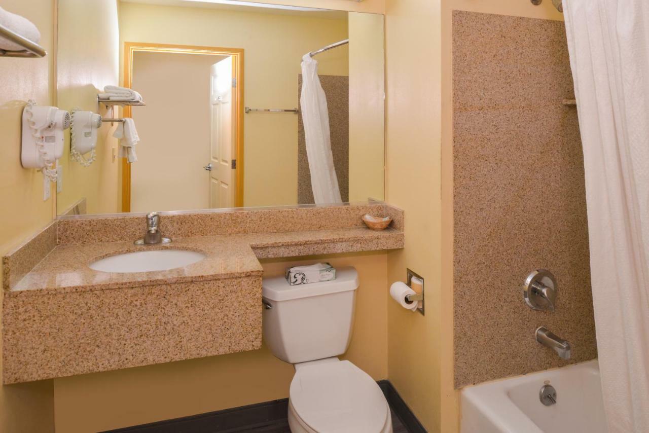 H3 Inn & Suites - Lax Airport - Los Angeles Ίνγκλγουντ Εξωτερικό φωτογραφία