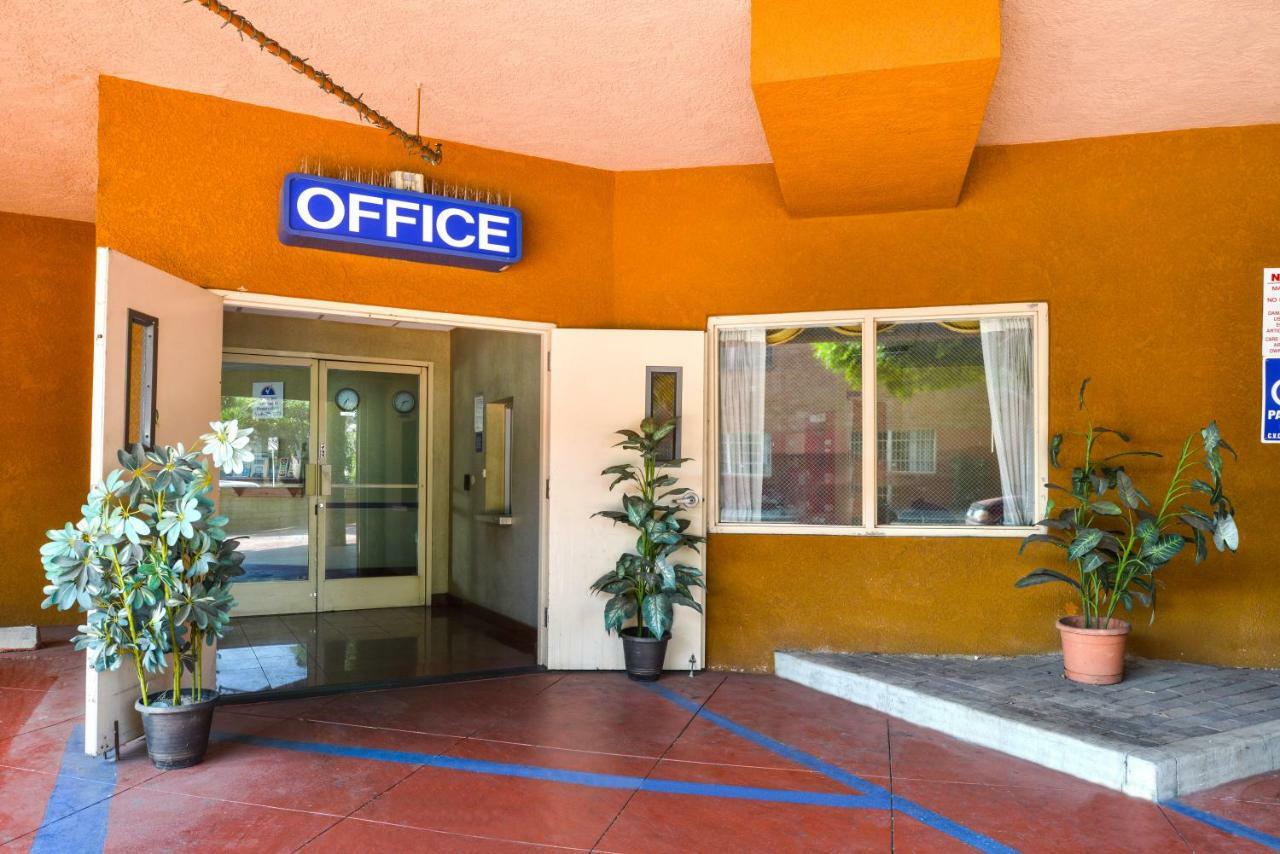 H3 Inn & Suites - Lax Airport - Los Angeles Ίνγκλγουντ Εξωτερικό φωτογραφία